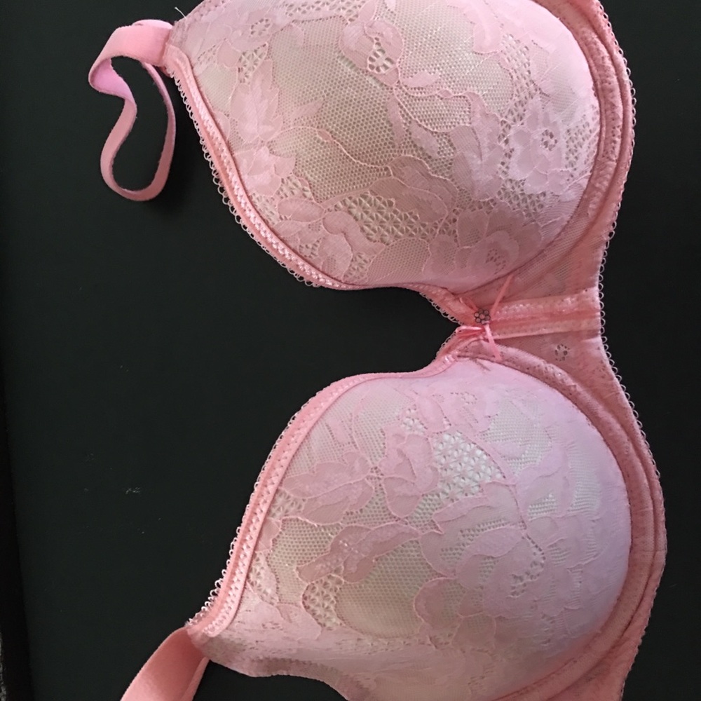 Wacoal Salmon Lace Bra